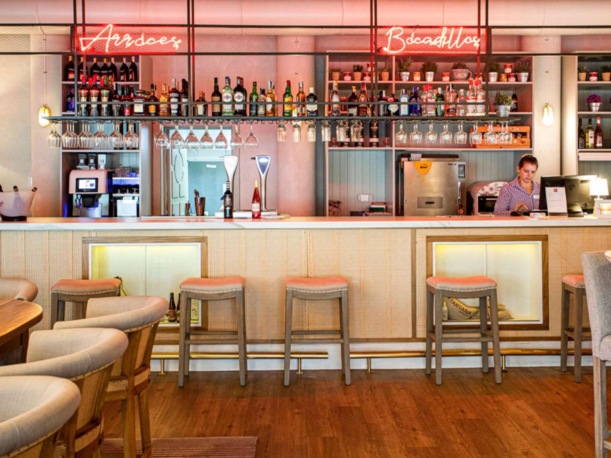 Ibis Valencia Alfafar Hotel Ngoại thất bức ảnh